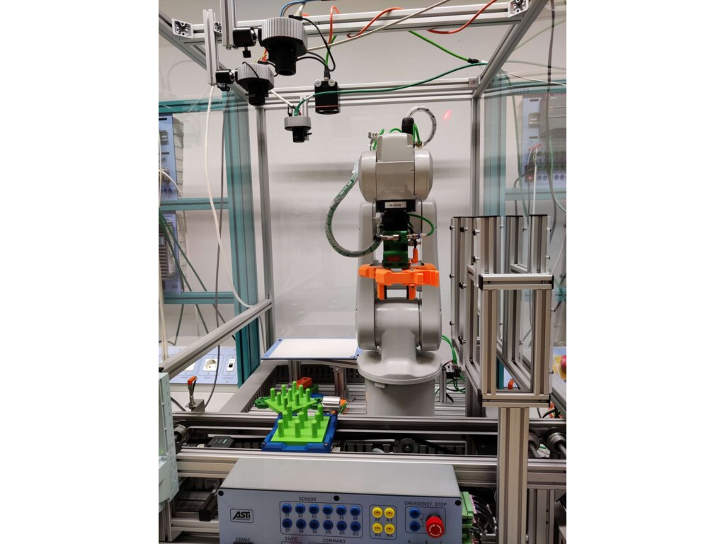 Advanced Smart Flexible Assembly Training System (AA700.000.01) from ...