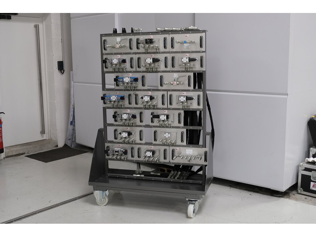 Hydraulic Training Bench BHI4 (BHI4) from ID System Didactic