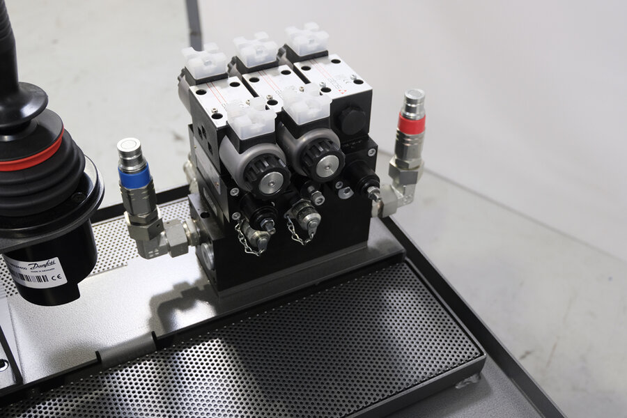 Hydraulic didactic bench SHCO V3 4.0 (SHCO V3 4.0) from ID System Didactic