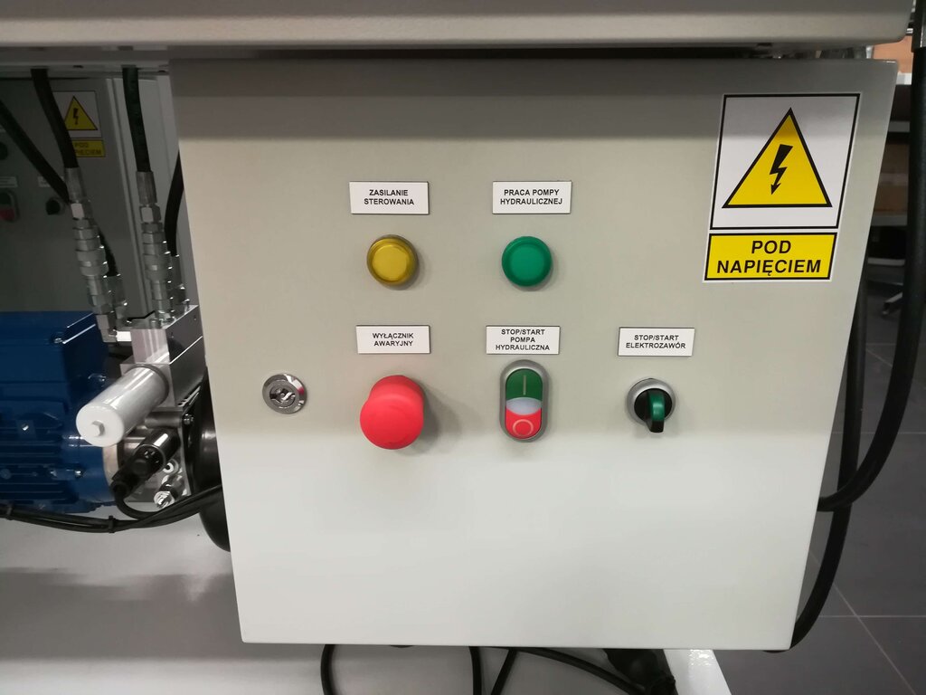 Hydraulic double-sided test bench with fixed displacement pump (DMSD-01) from Iventec